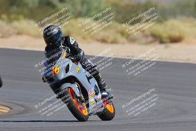 media/Oct-03-2022-Moto Forza (Mon) [[5f077a3730]]/Beginner Group/Session 2 (Turn 10)/